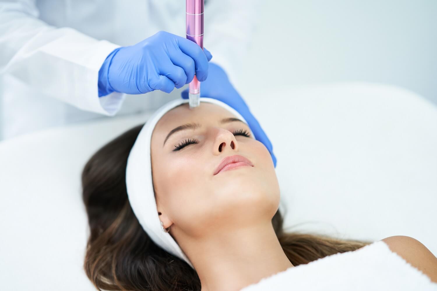 Микронидлинг процедура от козметично студио EDEN beauty and care във Варна Микронидлинг процедура от козметично студио EDEN beauty and care във Варна